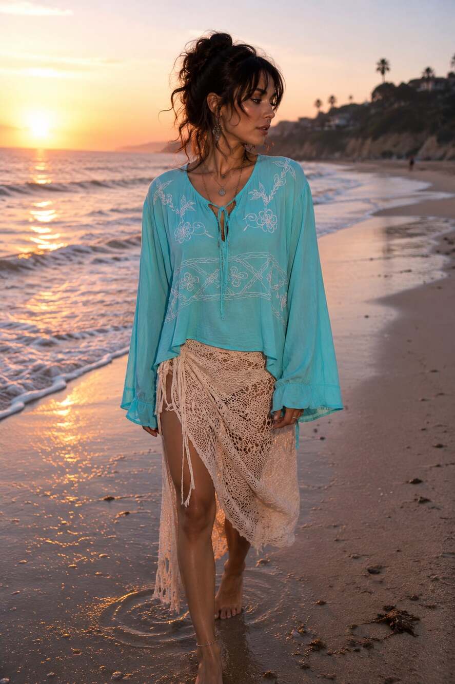 BFA Classics Vintage BabyBlue Sz.L Petite Embroidered Boho blouse